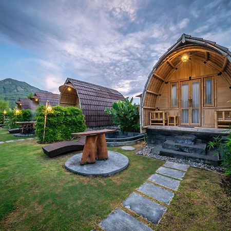 Tegal Bamboo Cottages & Private Hot Spring Baturaja  Екстериор снимка