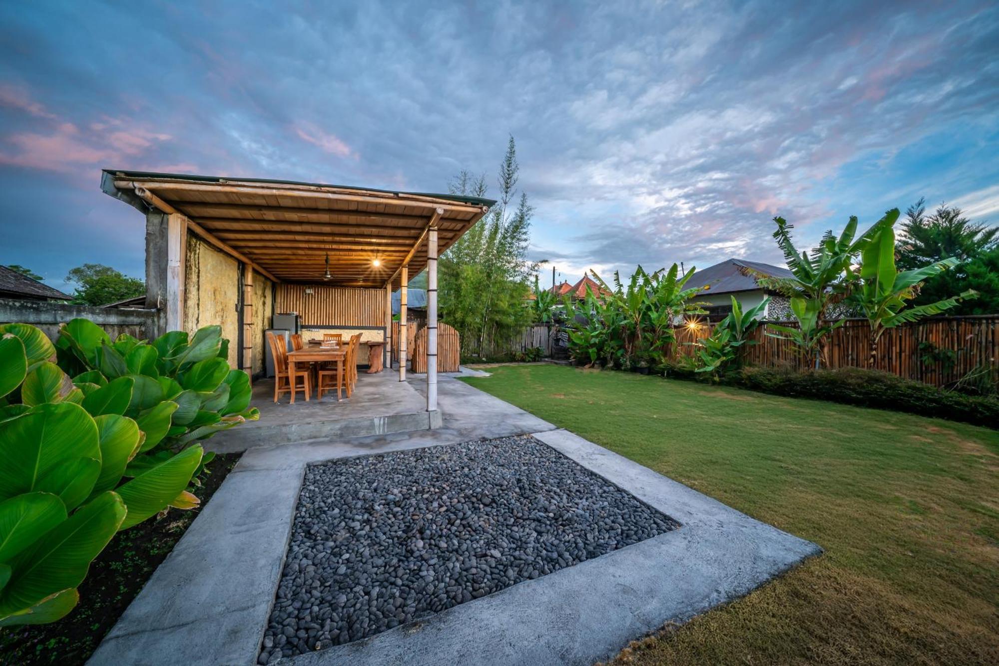 Tegal Bamboo Cottages & Private Hot Spring Baturaja  Екстериор снимка
